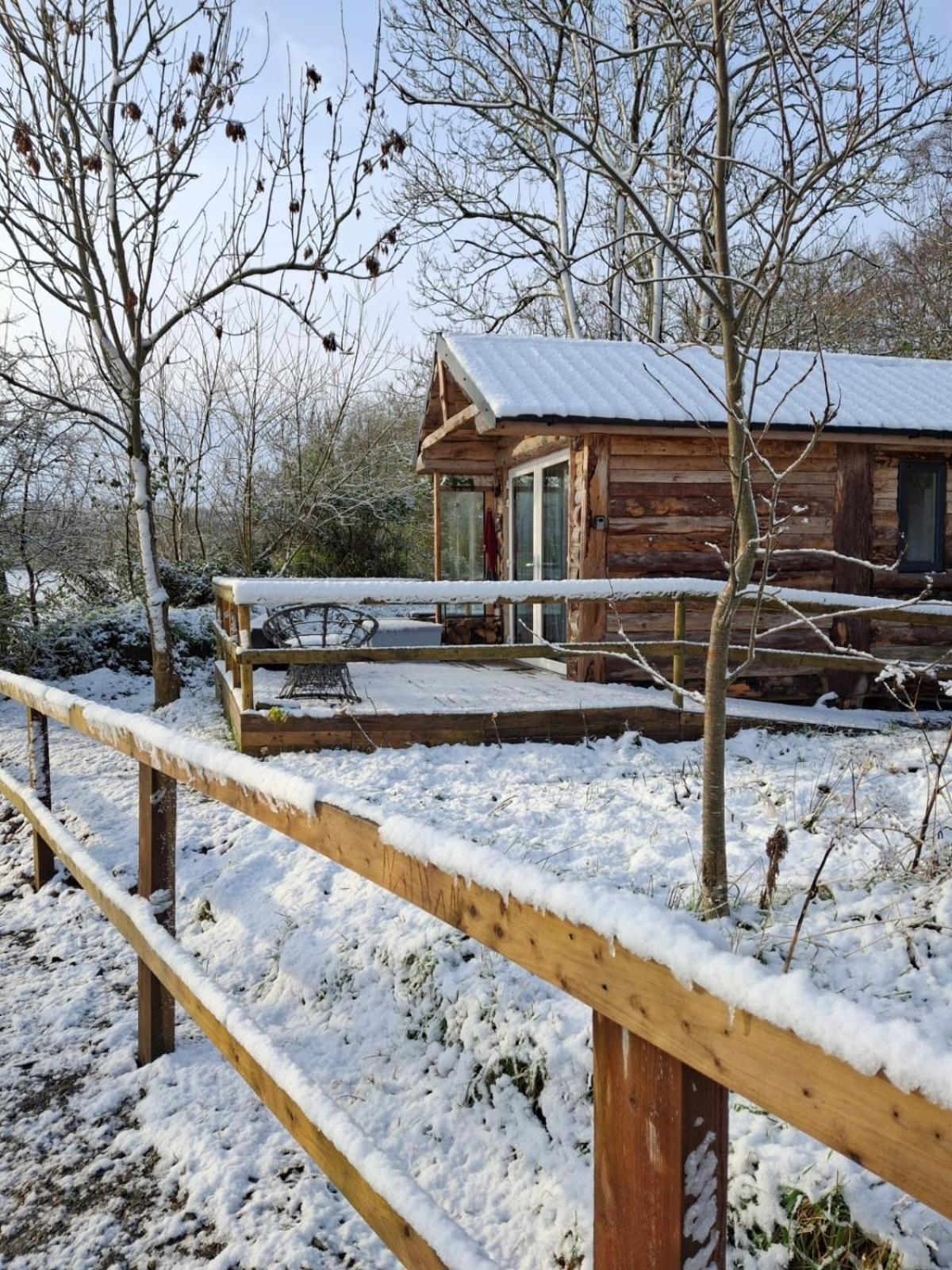 Riverside Cabin Лімерик Екстер'єр фото